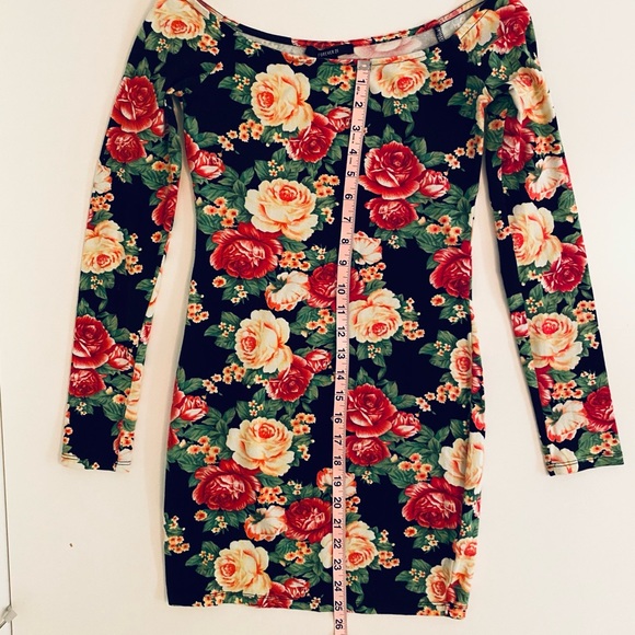 FOREVER 21 Bodycon Dress Sz. S - Picture 3 of 6